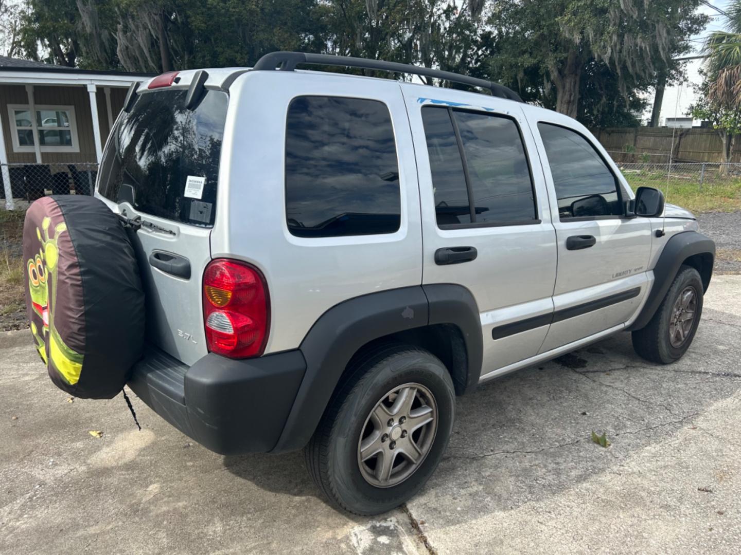 2003 Jeep Liberty (1J4GL48K33W) , located at 1758 Cassat Ave., Jacksonville, FL, 32210, (904) 384-2799, 30.286720, -81.730652 - *****$1500.00 PLUS TAX, TAG, AND TITLE*****CASH SPECIAL*****2003 JEEP LIBERTY 4X4***** 219,037 MILES ICE COLD AIR CONDITIONING 4-DOOR AUTOMATIC TRANSMISSION REMOTE KEYLESS ENTRY CALL BEFORE IT'S SOLD @ 904-384-2799 - Photo#3